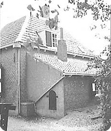 Breeweg te Koudekerke - Zij- en achtergevel woonhuis hof Groot ter Hooge op adres Breeweg 79