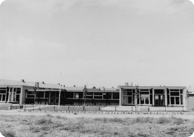 Kleuterschool De Klimop aan de Kerkstraat te Koudekerke in 1960