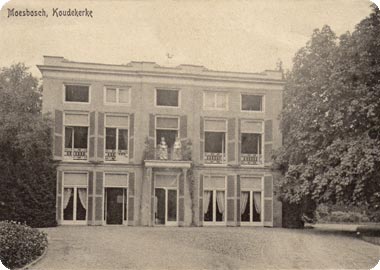 Voorgevel van buitenplaats Moesbosch aan de Vlissingsestraat te Koudekerke omstreeks 1910